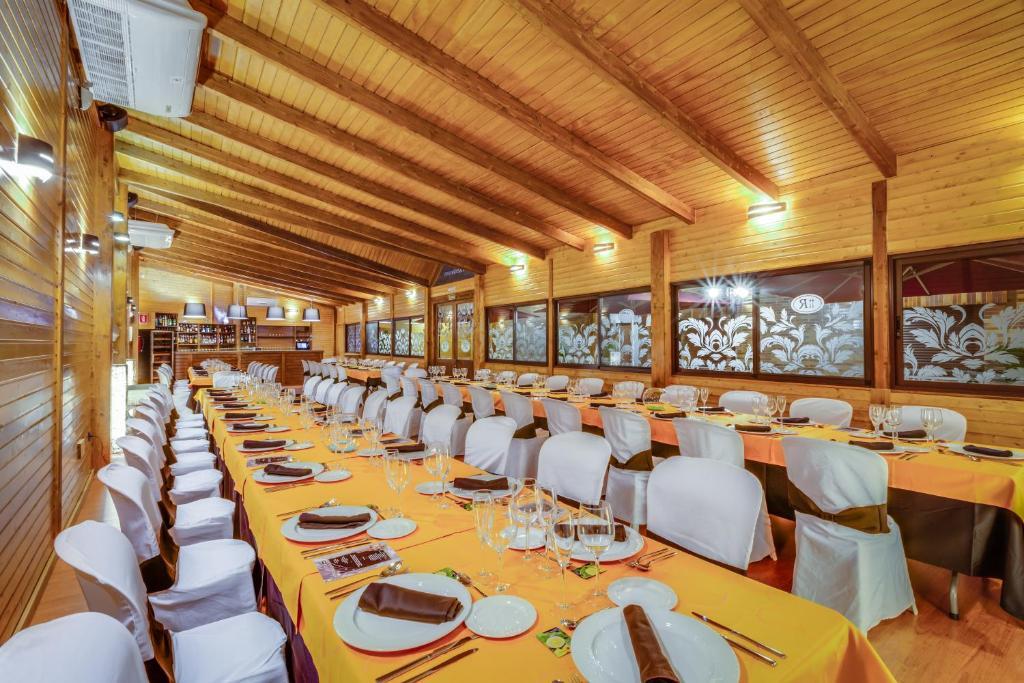 Hotel Ciudad De Мартос Экстерьер фото